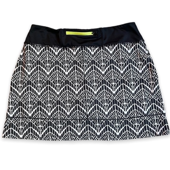 TITLE NINE Black & White Printed Skorts Size XS - Picture 3 of 8